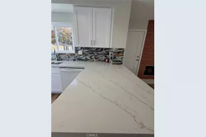 1054 E. Commonwealth Avenue, San Jacinto, CA 92583 - Photo 6