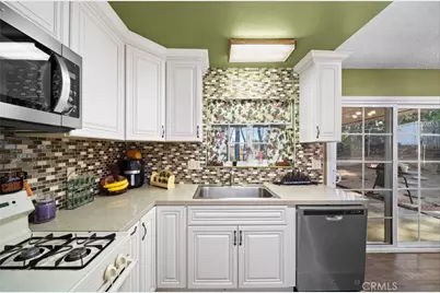 2313 Mesquite Lane, Corona, CA 92882 - Photo 12