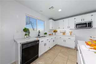 9868 Maple Ct, Adelanto, CA 92301 - Photo 10