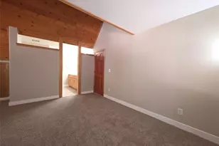 33207 Juniper Ln, Green Valley Lake, CA 92341 - Photo 12