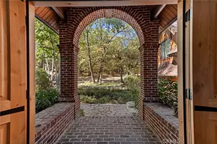 951 Osprey, Lake Arrowhead, CA 92352 - Photo 2