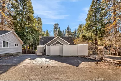 23023 Oak Lane, Crestline, CA 92325 - Photo 2