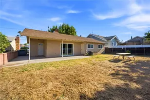 495 W C St, Colton, CA 92324 - Photo 26