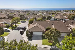 11 Jetty Dr, Corona del Mar, CA 92625 - Photo 4