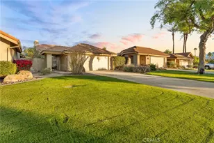152 Verde Way, Palm Desert, CA 92260 - Photo 2