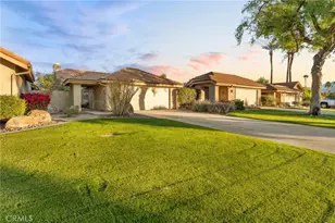 152 Verde Way, Palm Desert, CA 92260 - Photo 2