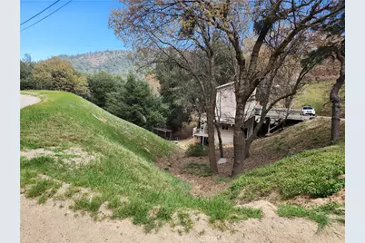 327 Davos Drive, Crestline, CA 92325 - Photo 14