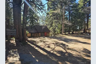 31845 Hilltop, Running Springs, CA 92382 - Photo 2