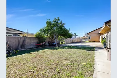 9607 Cypress, Fontana, CA 92335 - Photo 42
