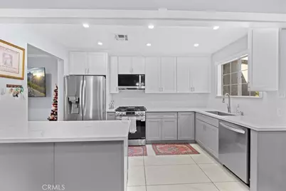 6902 Quakertown Avenue, Winnetka, CA 91306 - Photo 6