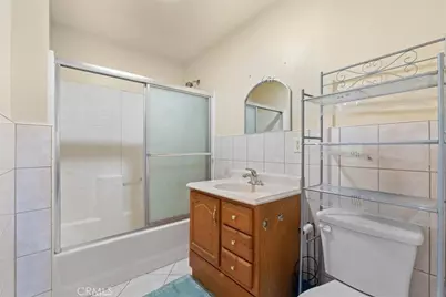 6902 Quakertown Avenue, Winnetka, CA 91306 - Photo 18