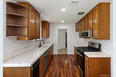 7150 Clydesdale, Highland, CA 92346 - Photo 28