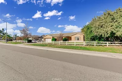 1075 Charles Street, Banning, CA 92220 - Photo 4