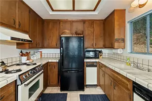 1096 Nadelhorn Dr, Lake Arrowhead, CA 92352 - Photo 16