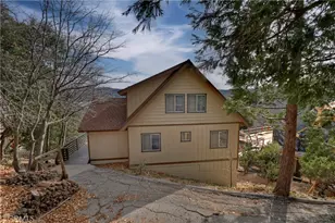 1096 Nadelhorn Dr, Lake Arrowhead, CA 92352 - Photo 2