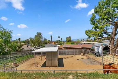 2386 Hialeah Circle, Norco, CA 92860 - Photo 34