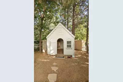 987 Tirol Lane, Lake Arrowhead, CA 92352 - Photo 48