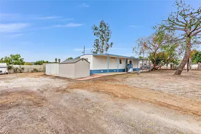 20399 Bailly, Perris, CA 92570 - Photo 2