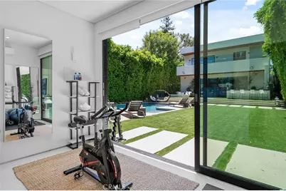 15231 Greenleaf Street, Sherman Oaks, CA 91403 - Photo 54