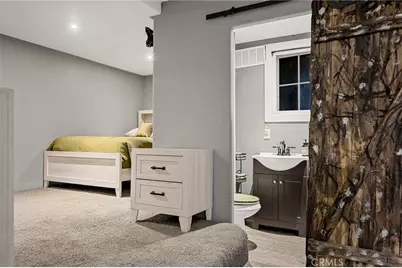 196 Ponderosa Dr, Cedar Glen, CA 92321 - Photo 10