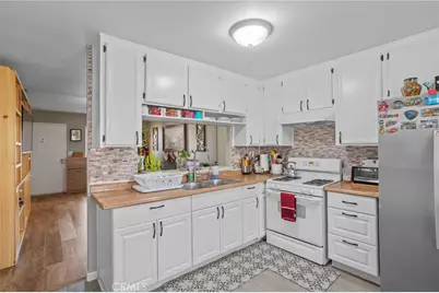 372 Red Cedar, Perris, CA 92570 - Photo 8