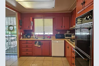 1387 Thornwood, Corona, CA 92882 - Photo 2