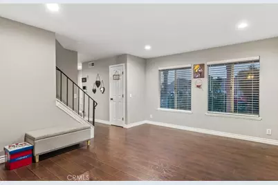 877 N Quince Avenue, Rialto, CA 92376 - Photo 8