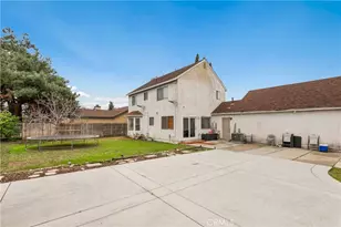 877 N Quince Ave, Rialto, CA 92376 - Photo 22