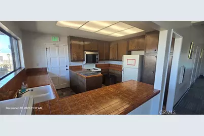 307 S Smith, Corona, CA 92882 - Photo 10