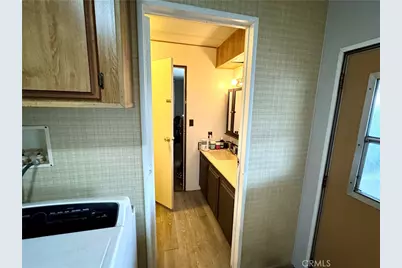 307 S Smith #64, Corona, CA 92882 - Photo 20