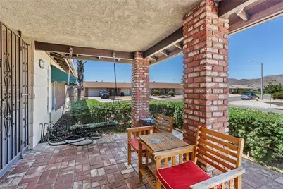 27166 Dahlia Ct, Menifee, CA 92586 - Photo 4