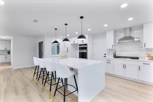 26005 Adamor Rd, Calabasas, CA 91302 - Photo 8