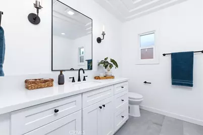 1819 Hauser Boulevard, Los Angeles, CA 90019 - Photo 18