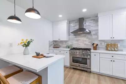 1819 Hauser Boulevard, Los Angeles, CA 90019 - Photo 14