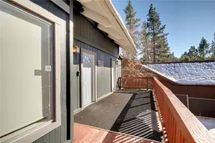 561 Waynoka Ln, Big Bear Lake, CA 92315 - Photo 6