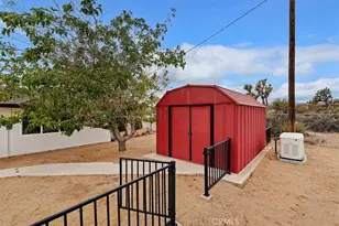 58676 Sunflower, Yucca Valley, CA 92284 - Photo 32