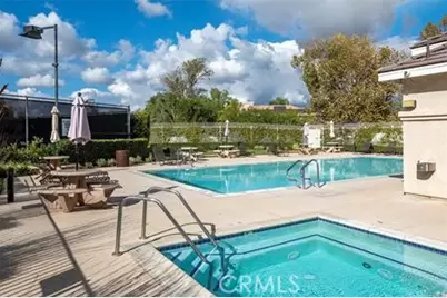 19853 Collins, Canyon Country, CA 91351 - Photo 40