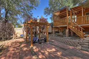 581 Highland Ln, Sugarloaf, CA 92386 - Photo 32