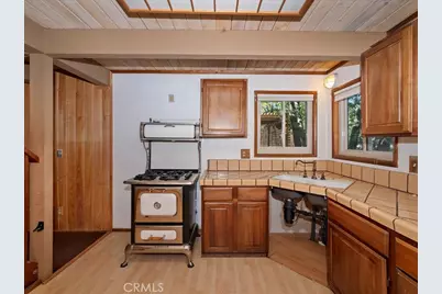 581 Highland Lane, Sugarloaf, CA 92386 - Photo 24