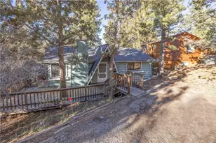 107 E Aeroplane, Big Bear City, CA 92314 - Photo 2