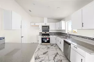 12275 Barbet, Phelan, CA 92371 - Photo 16