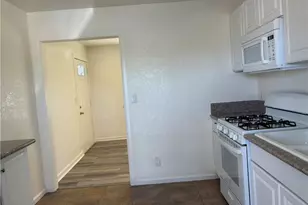 6688 6686 Yucca, 29 Palms MCB, CA 92277 - Photo 14