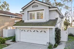 17586 Mountain Ct, Riverside, CA 92503 - Photo 2