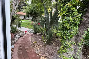 2057 Via Mariposa, Laguna Woods, CA 92637 - Photo 12