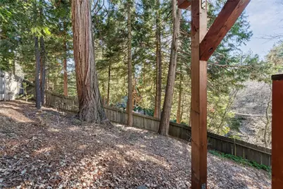 305 Summit Road, Lake Arrowhead, CA 92352 - Photo 34