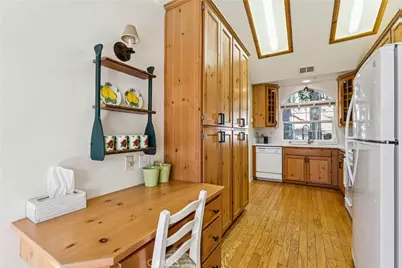 305 Summit Road, Lake Arrowhead, CA 92352 - Photo 12