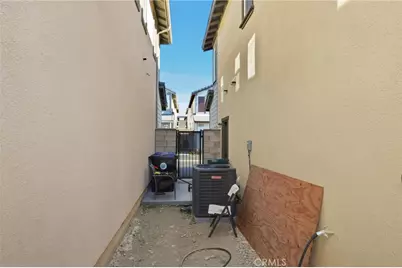 15008 Gallery Way #1, Fontana, CA 92336 - Photo 26