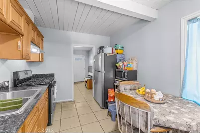 18585 14th, Bloomington, CA 92316 - Photo 6