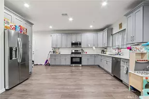 10121 Margery Ave, California City, CA 93505 - Photo 10