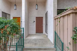 17150 Burbank Blvd, Encino, CA 91316 - Photo 4